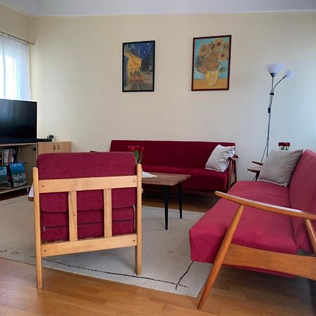 Bright Top Floor Apartment With Free Parking Σκόπια Εξωτερικό φωτογραφία